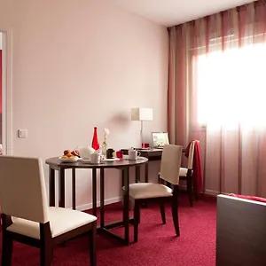 Aparthotel The Originals Kosy - Les Cedres